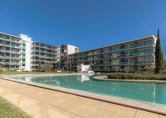 加韦图尔高尔夫俱乐部公寓酒店