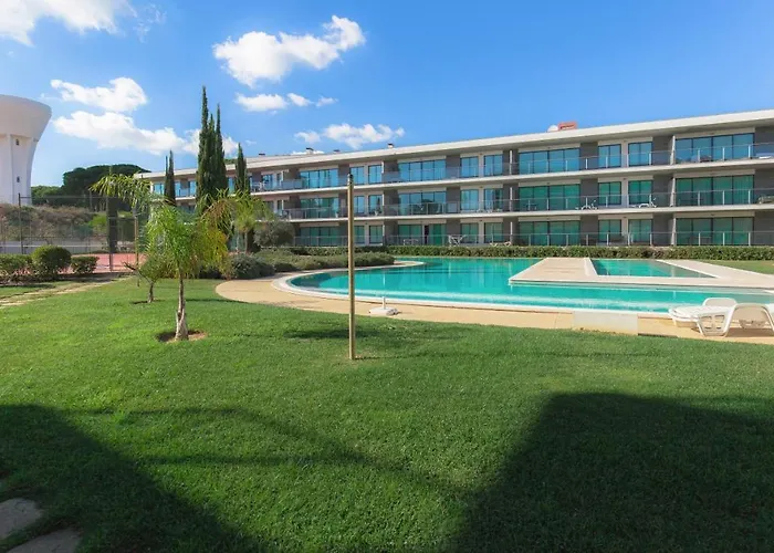 加韦图尔高尔夫俱乐部公寓酒店